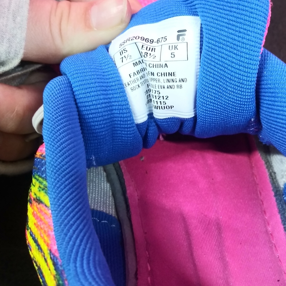 Colorful Fila Shoes - Picture 4 of 4